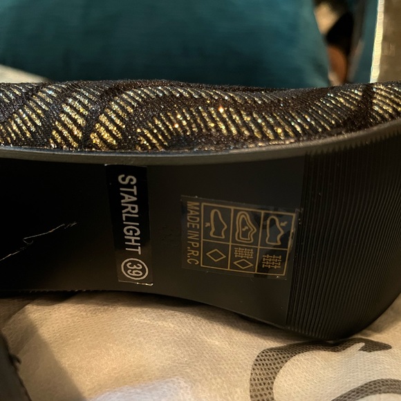 CHIC by Lady Couture. This boots are so comfortable with a cushiony insides. - Picture 6 of 11